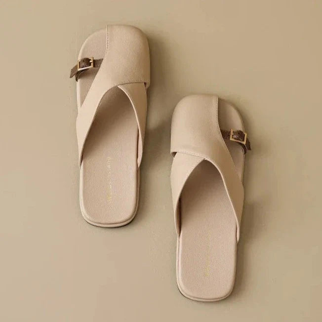Anna-Berg | Black Ankle-Strap Buckle Leather Sandals