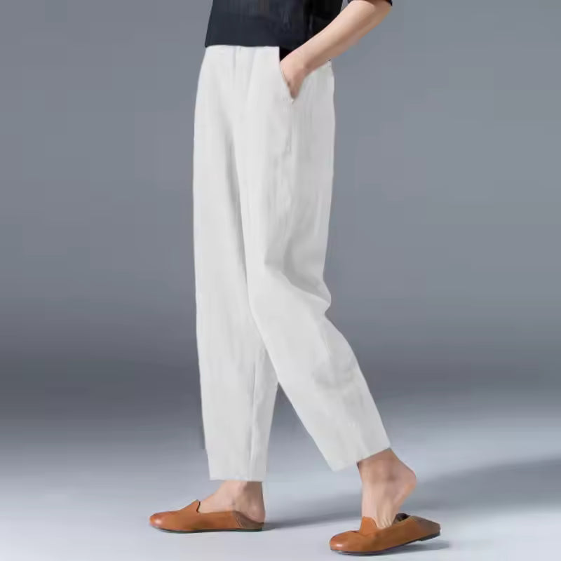Anna-Berg | Feminine Lightweight Summer Trousers with a Timeless Finish