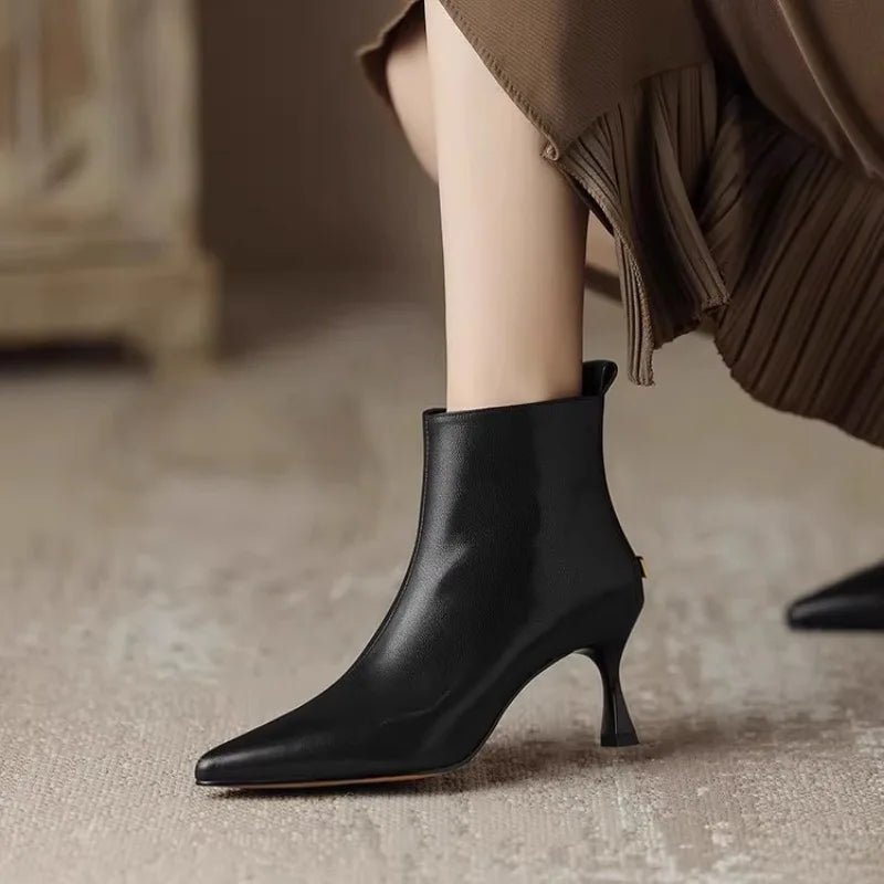 Anna-Berg | Luxe Kitten Heel Boots