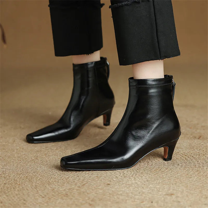 Anna-Berg | Black Leather Ankle Boots