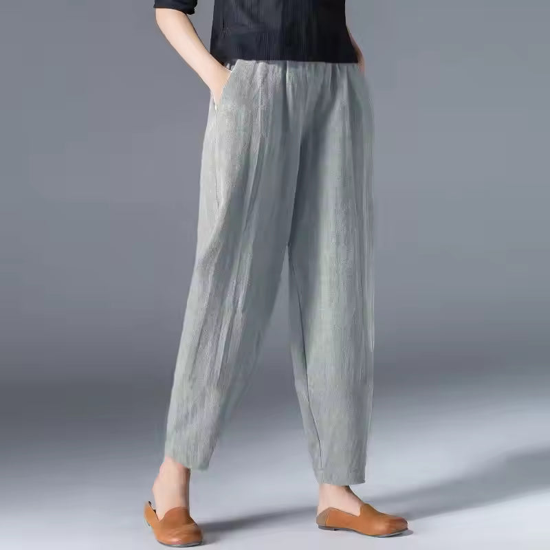 Anna-Berg | Feminine Lightweight Summer Trousers with a Timeless Finish