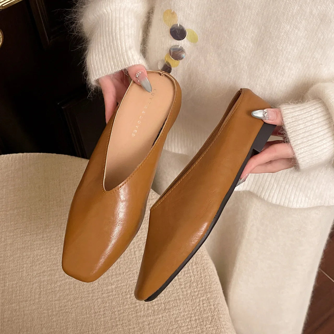 Anna-Berg | Mules with Minimalist Design