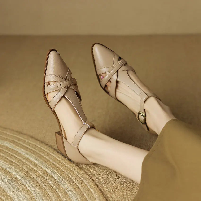 Anna-Berg | Elegant Pointed Toe Pumps