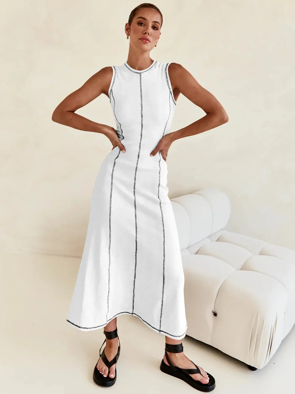 Anna-Berg | Sleeveless Maxi Knit Dress