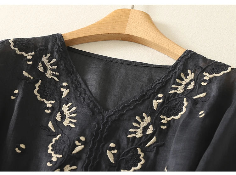 Anna-Berg | Ivory V-Neck Cotton Blouse