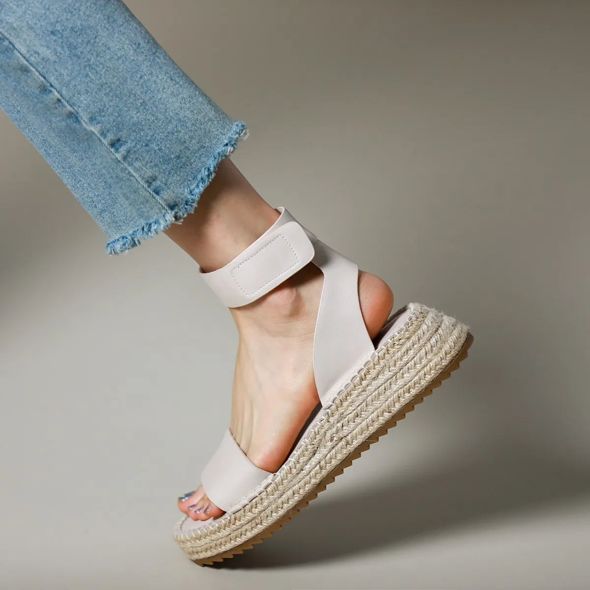 Anna-Berg | Black Ankle-Strap Leather Sandals