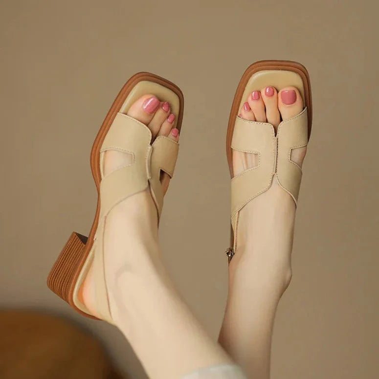 Anna-Berg | Block-Heel Ankle-Strap Leather Sandals