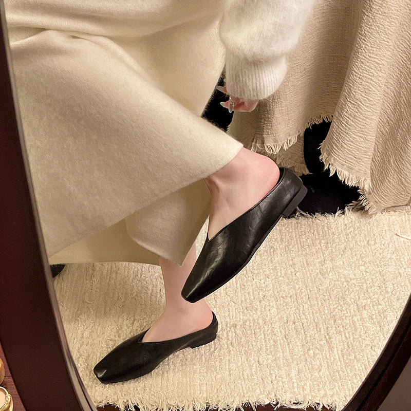 Anna-Berg | Mules with Minimalist Design