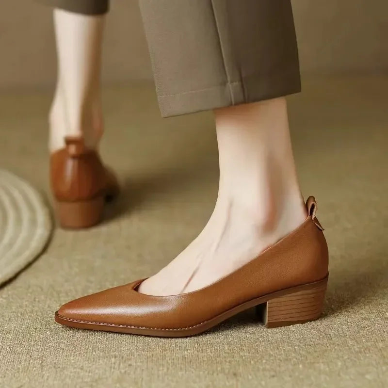 Anna-Berg | Classic Pointed Toe Pumps