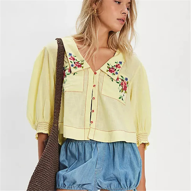 Anna-Berg | Floral Embroidered Cropped Blouse