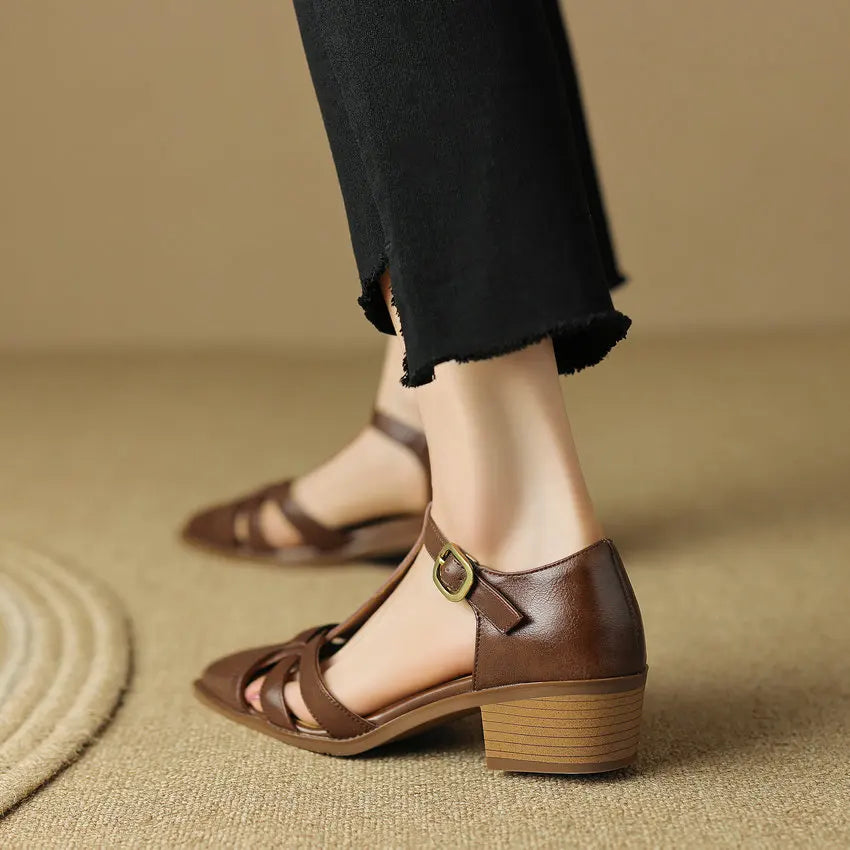 Anna-Berg | Elegant Pointed Toe Pumps