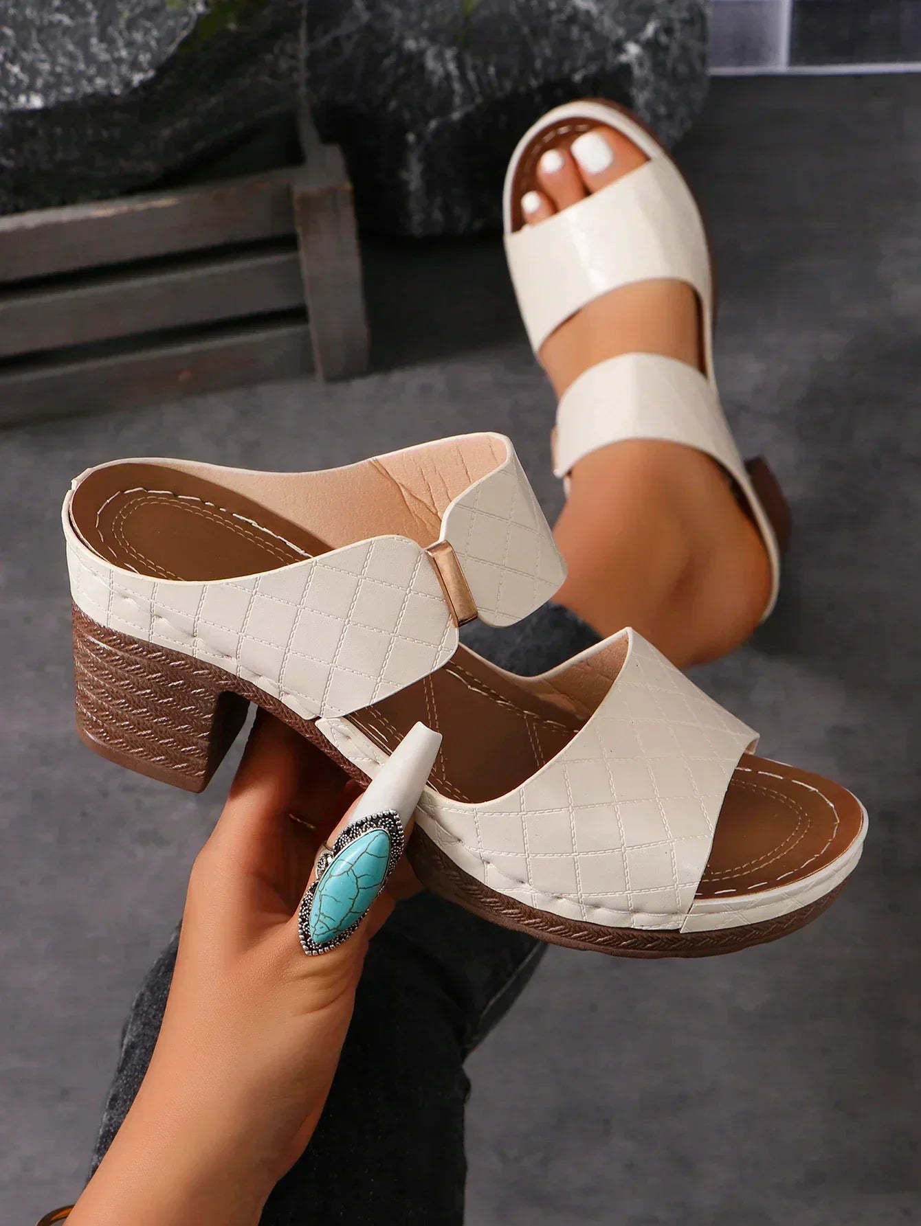 Anna-Berg | Graceful Arch Support Block Heel Flat Sandals