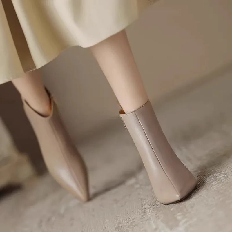 Anna-Berg | Luxe Kitten Heel Boots
