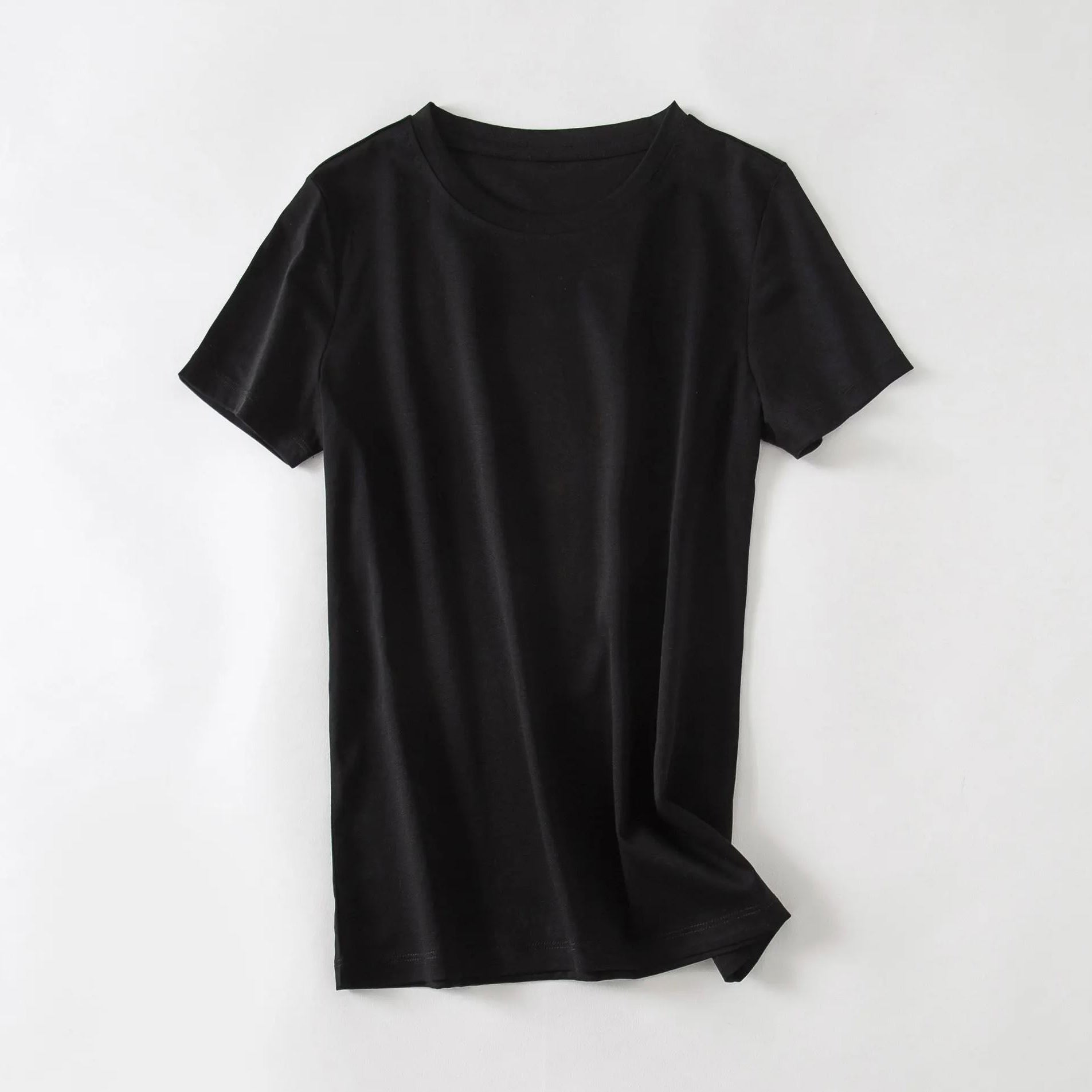 Anna-Berg | Minimalist T-shirt