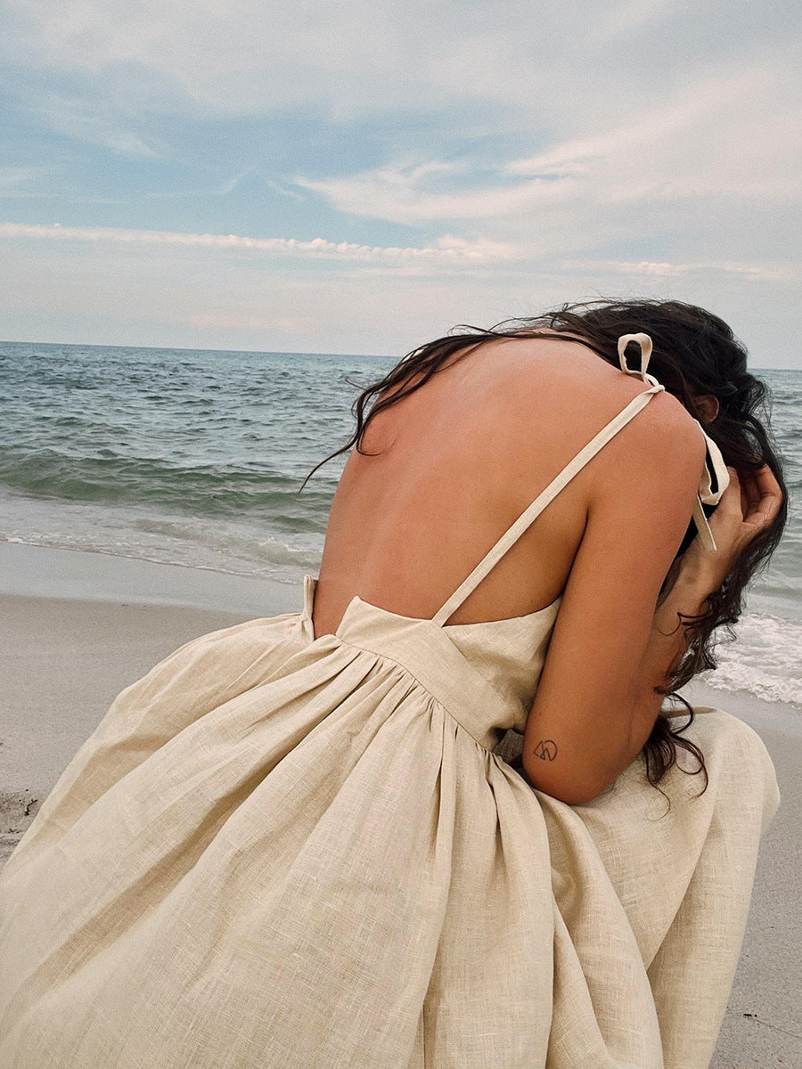 Anna-Berg | Backless Dress with V-Neck - Elegance Meets Modern Comfort