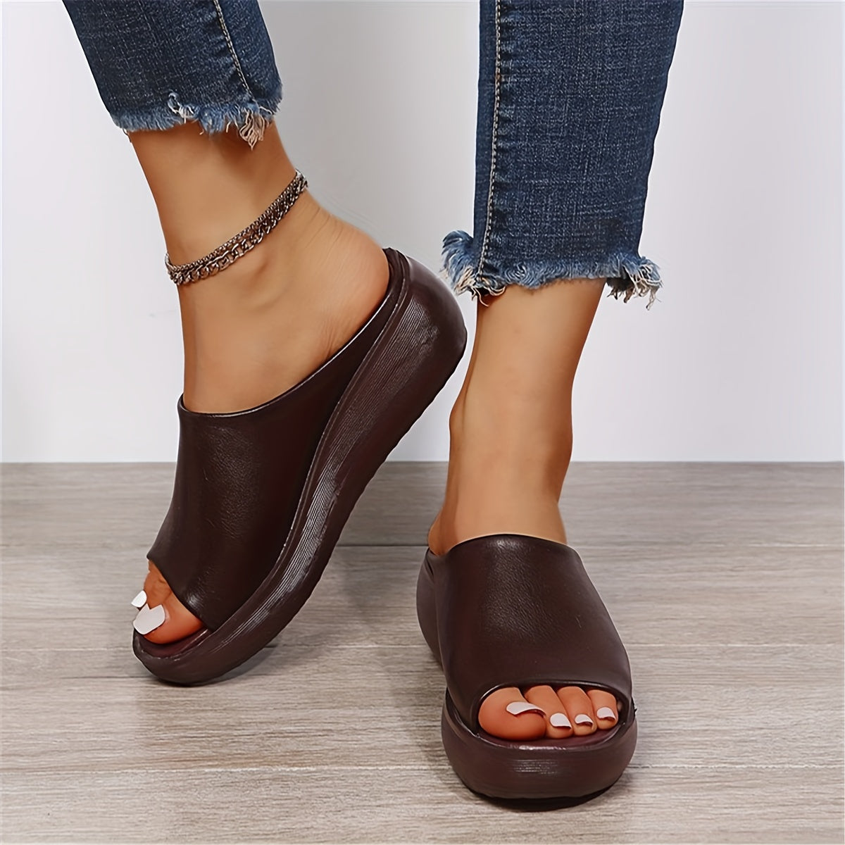 Anna-Berg | Modern Sandals for Every Occasion