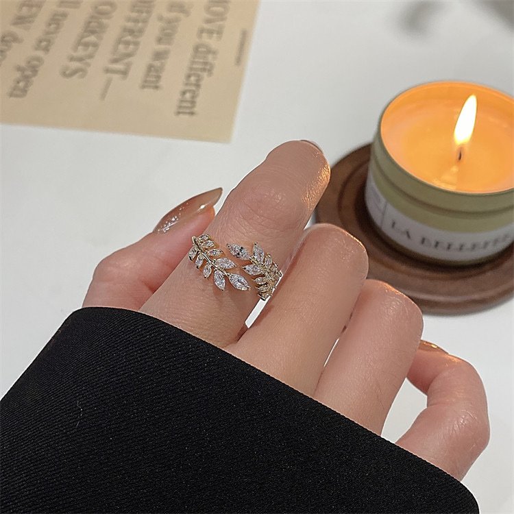 Gold-Plated Zirconia Wreath Ring