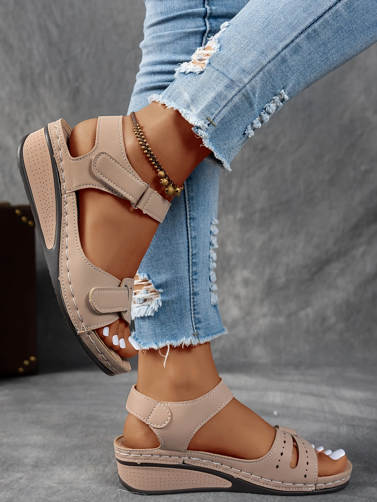 Anna-Berg | Timeless Platform Cushioned Wedge Sandals Made to Turn Heads