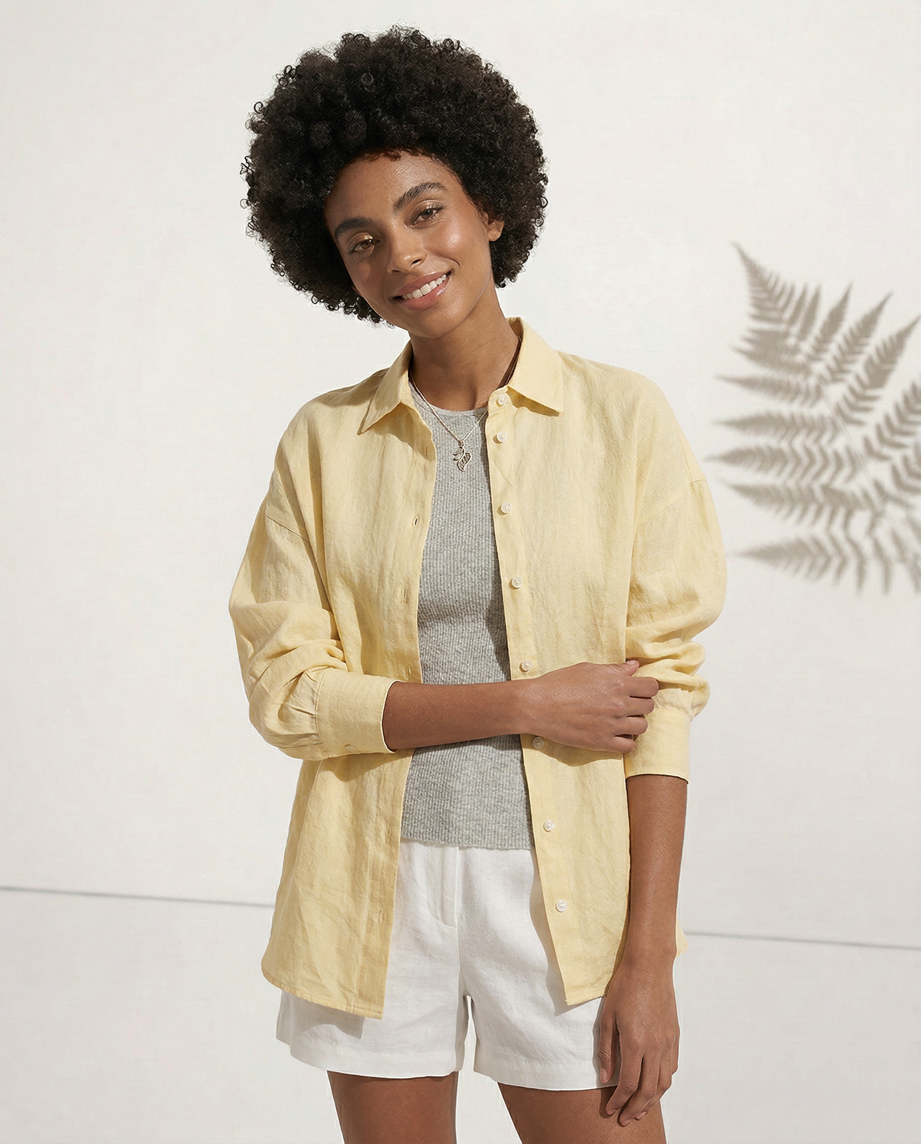 Anna-Berg | Natural Slit-Hem Linen Shirt