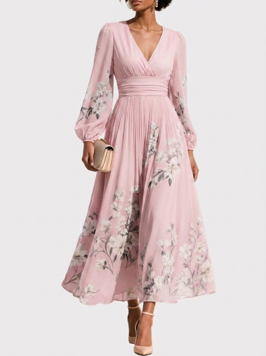 Anna-Berg | Effortless Serafina – Pleated Dress With V-Neck