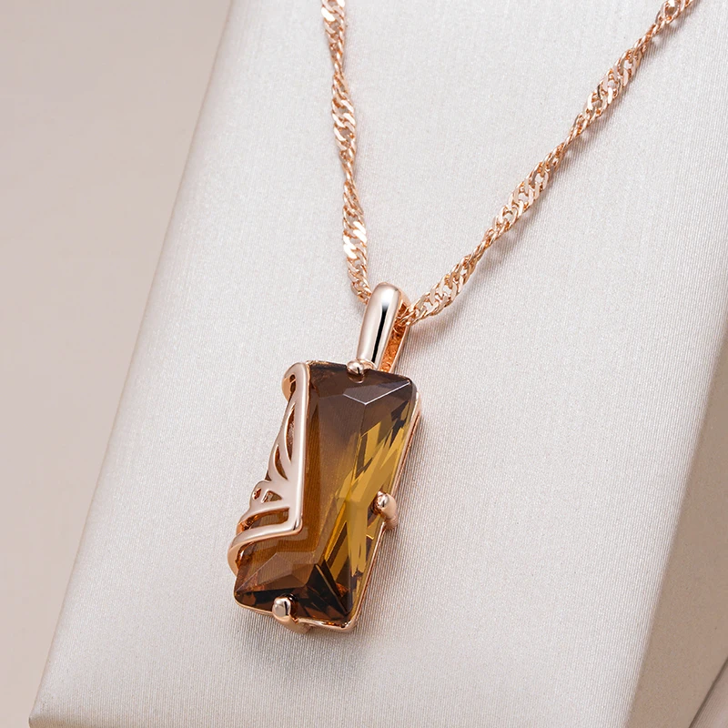 Elegant Brunt Glass Necklace