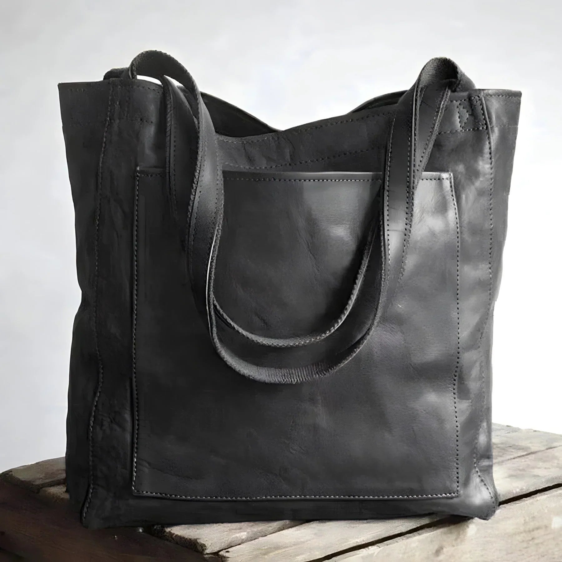 Anna-Berg |  Luxurious Vintage Leather Bag