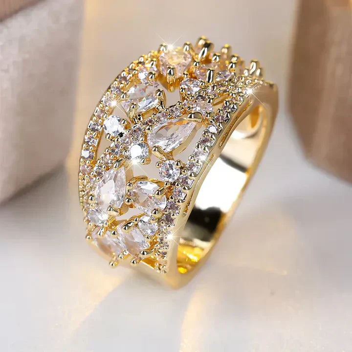 Vintage Crystal Gold Ring