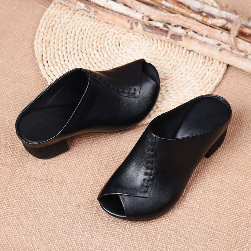 Anna-Berg | Sculpted Cushioned Slip-On Sandals with a Timeless Finish