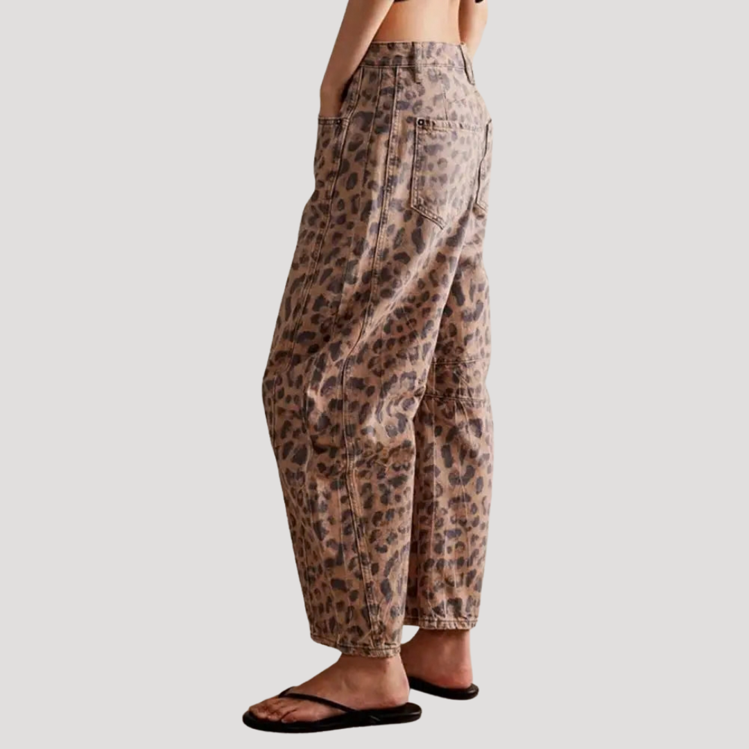 Anna-Berg | Refined Leopard Print Barrel Leg Wide Jeans