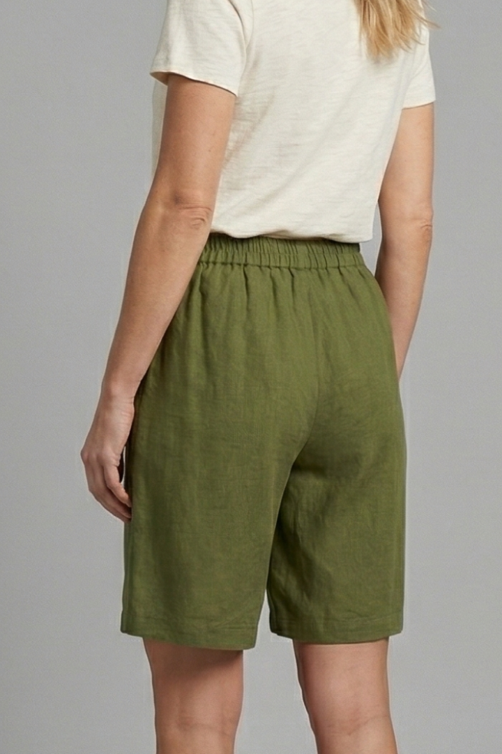 Anna-Berg | Effortless Elastic Waist Relaxed Fit Shorts