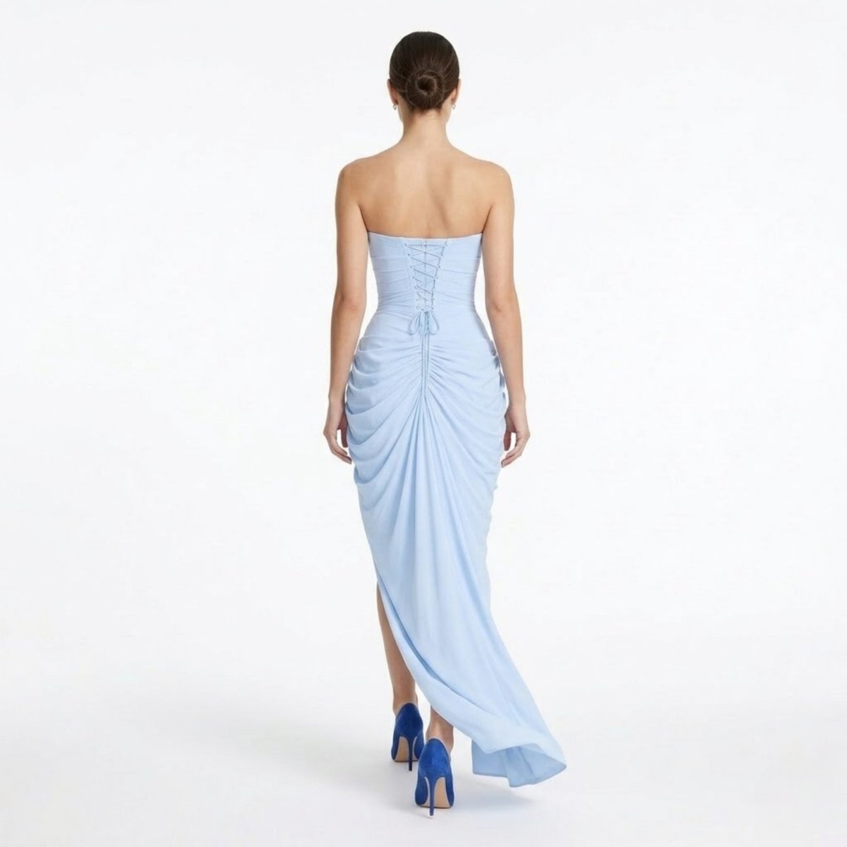 Anna-Berg | Elegant Ismara with a Flattering Silhouette