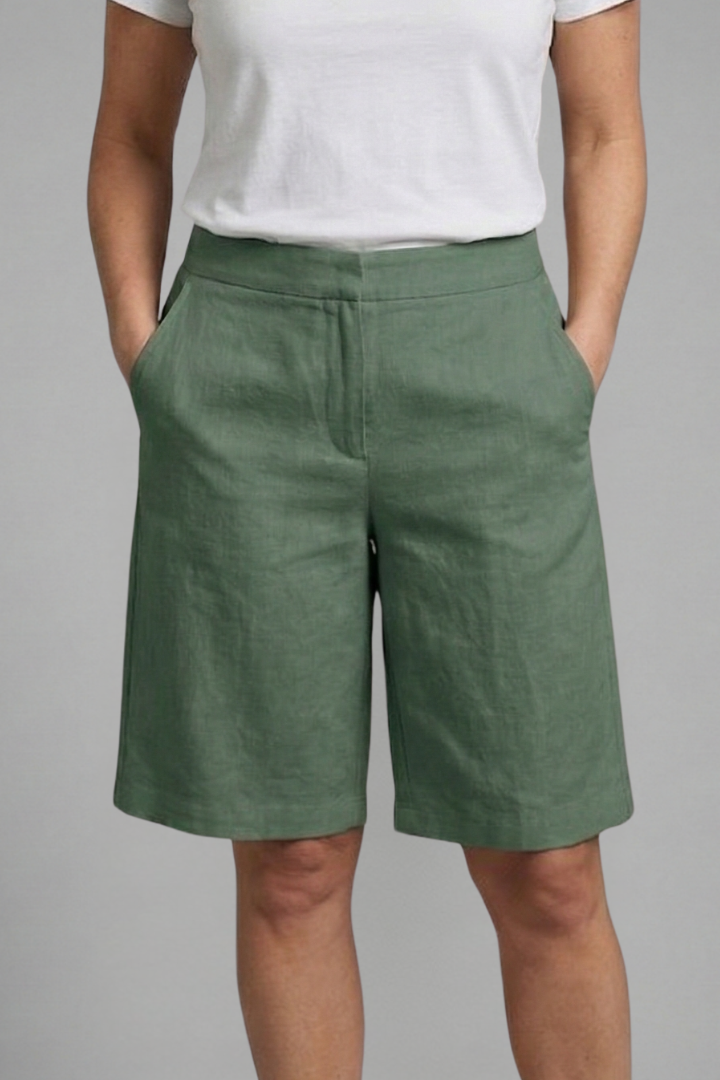 Anna-Berg | Elegant High Waisted Knee Length Shorts for a Polished Look