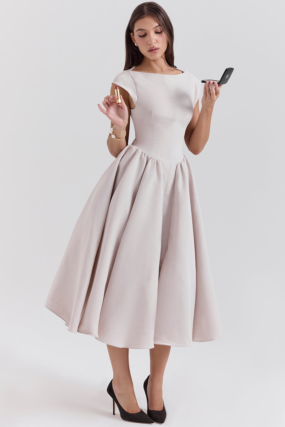Anna-Berg | Effortless Backless Tulle Midi Dress for Every Occasion