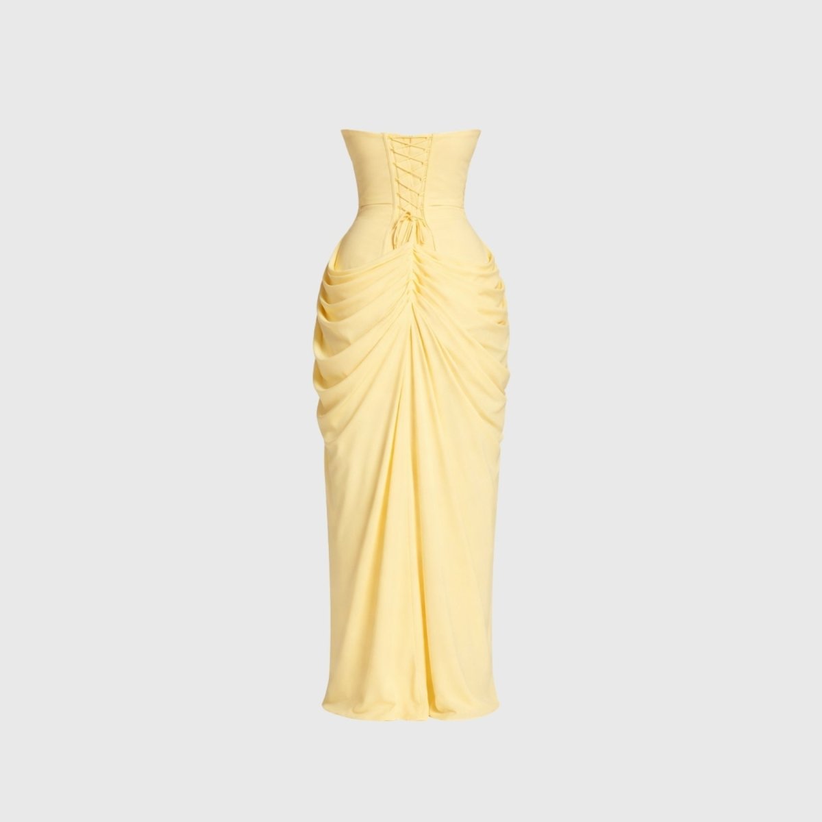 Anna-Berg | Elegant Ismara with a Flattering Silhouette